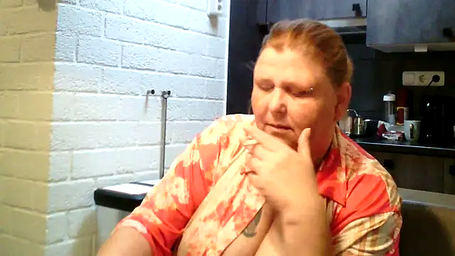 Sylviastar46 online show from May 8, 4:43 pm