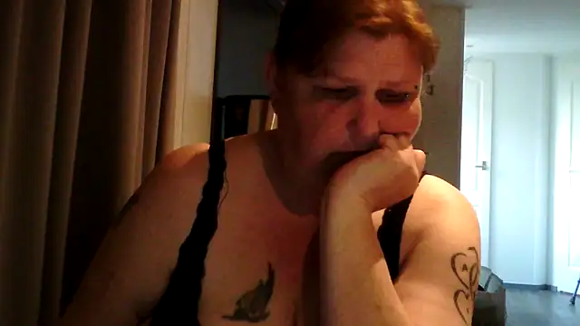 Sylviastar46 online show from May 23, 6:39 pm