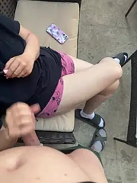 Teeny-Slut18 online show from May 26, 6:35 am