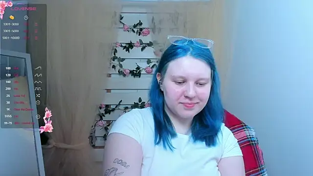 FoxPlayXX online show from May 7, 6:33 pm