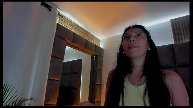 BrigitteVons online show from May 20, 5:48 am