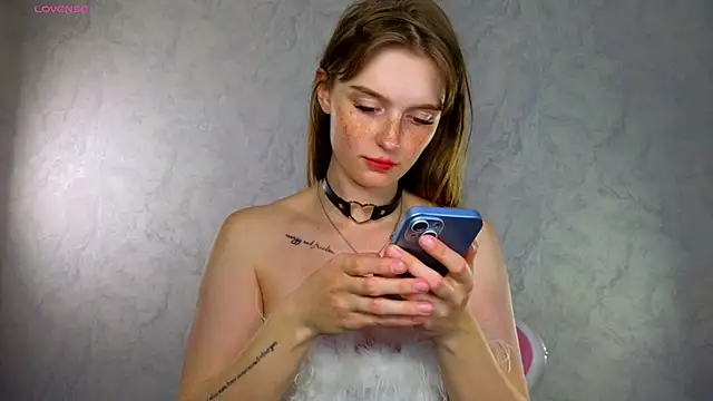 Lovelly molly1 online show from May 18, 7:20 pm