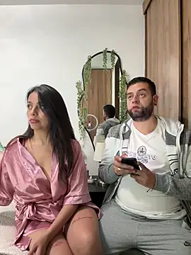 MailynAndNick online show from May 16, 1:30 am