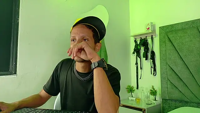 DamianandEva online show from May 16, 12:59 pm