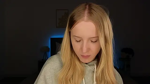 adele armass online show from May 6, 9:08 pm