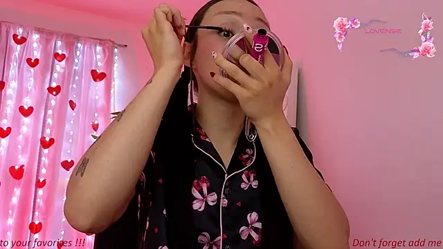 BabyLauritaa online show from February 16, 7:25 pm