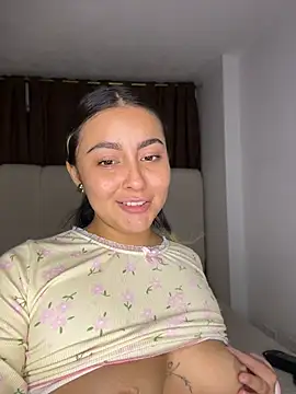 Elina Hills online show from May 24, 12:09 am