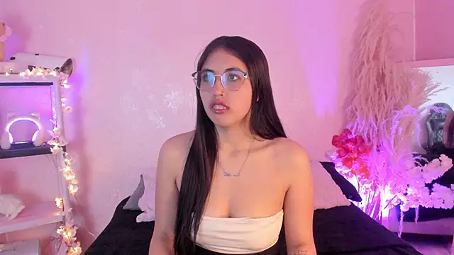 Valk submissive online show from May 18, 5:13 am