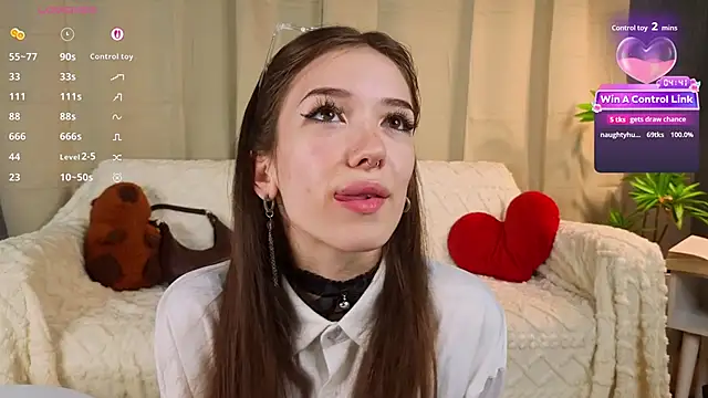 tinyanie online show from May 24, 3:44 pm