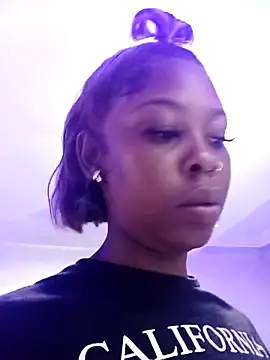 baddiemine05 online show from December 15, 5:34 am