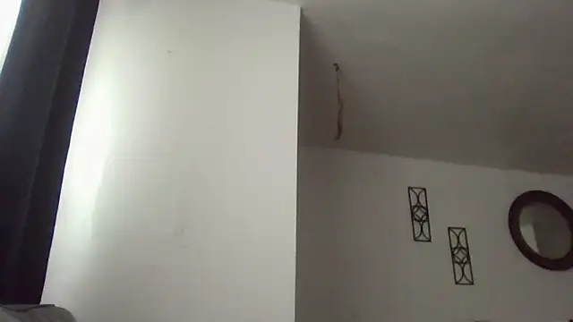 prettylildes online show from November 19, 3:23 pm