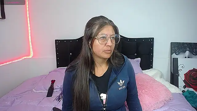 Mia scarlett3 online show from November 6, 2:01 pm