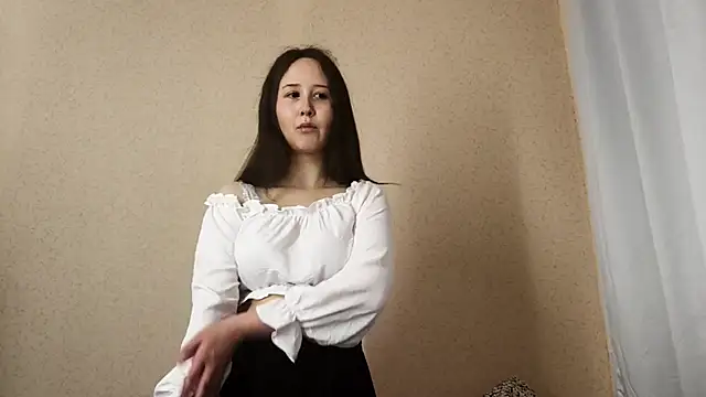 Monibronce online show from November 6, 3:29 pm