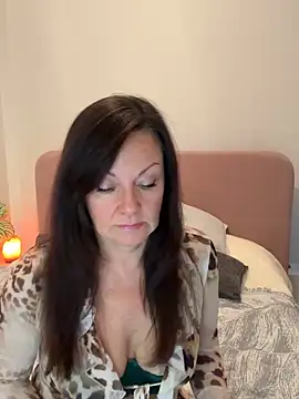 HotLdyllic online show from March 18, 4:56 pm