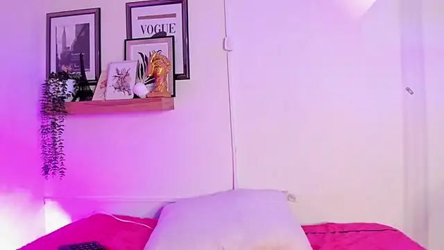 Madisonkay online show from May 27, 7:11 pm