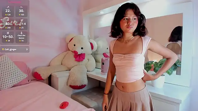 Sophie Smitt online show from November 25, 2:03 am