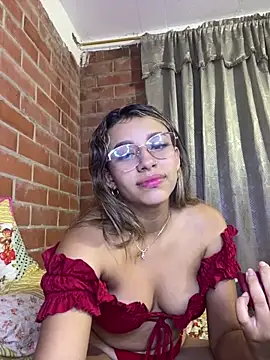 liahot69 online show from February 18, 4:22 am