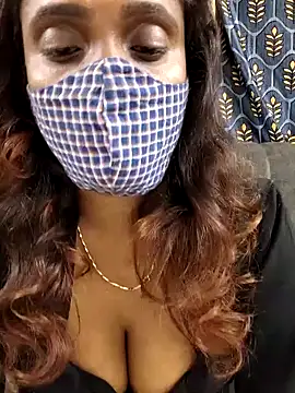 Queen-dhivya online show from December 2, 5:59 pm