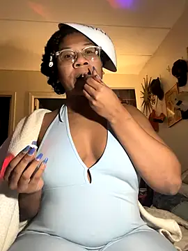 SpoiledLuxuriously online show from October 31, 8:57 pm