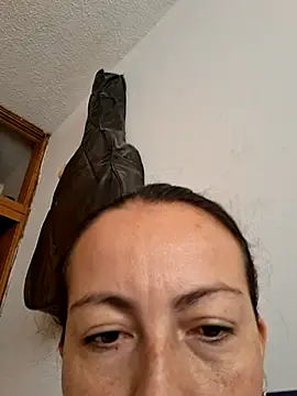 Lauryn Jones online show from May 24, 6:51 pm