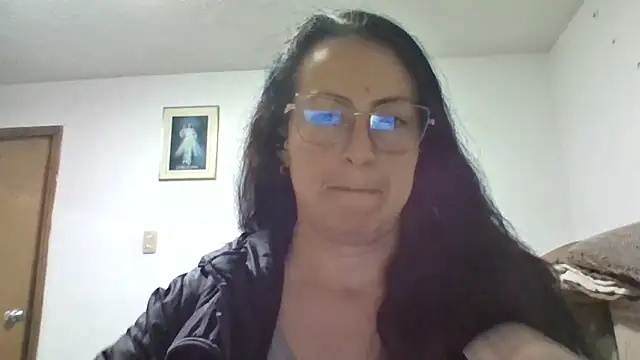 Lauryn Jones online show from April 28, 3:21 am