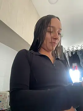 Brunettecollins05 online show from February 27, 7:03 pm