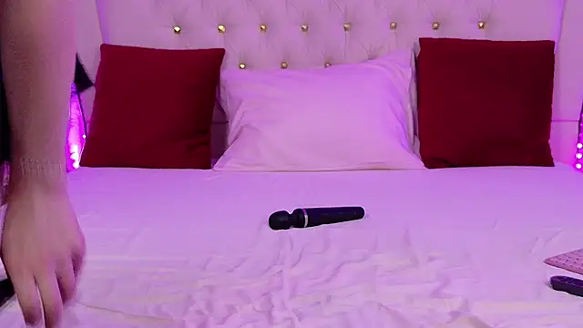 GracieCute online show from May 5, 3:53 am