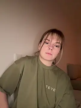 LisaFreierxx online show from May 10, 9:17 pm