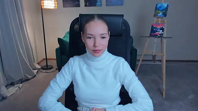 MerlePalaia online show from November 4, 9:25 am