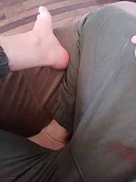 ruiviinhaah online show from June 19, 4:43 pm