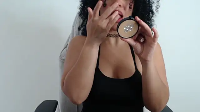 goddessvenus444 online show from May 14, 4:35 pm