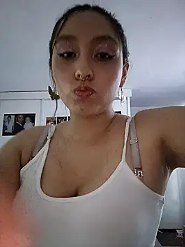 naughtygoddesss  online show from November 8, 9:53 pm