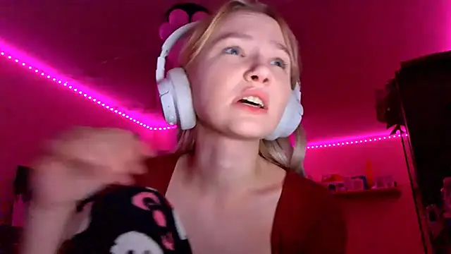 KarinRobertson online show from November 21, 6:54 pm