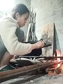 Mami xxx online show from January 9, 4:50 am