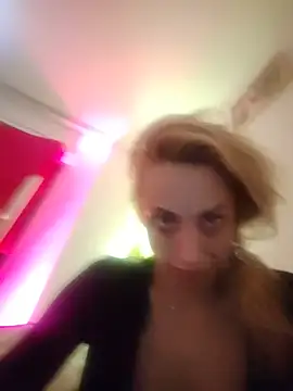 Yourdreams666999 online show from May 23, 11:36 pm