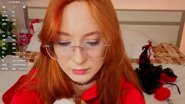 WICKEDEMBER online show from March 30, 2:22 am