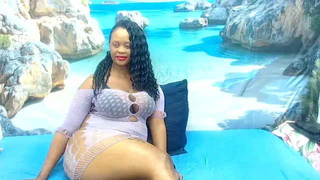 AUGUSTBLOOMxx online show from May 17, 10:58 am