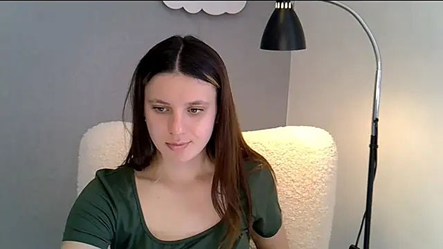KiraHoney online show from May 6, 11:14 am