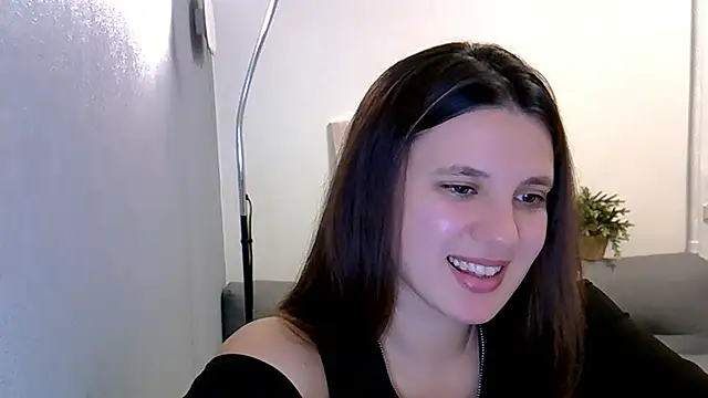 KiraHoney online show from December 4, 9:48 pm