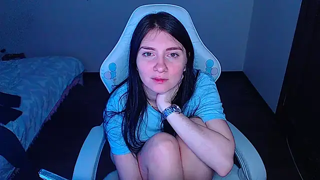  Daniella True  online show from November 13, 3:55 pm