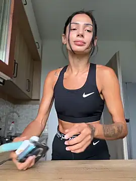 VickyM99 online show from May 20, 2:47 pm