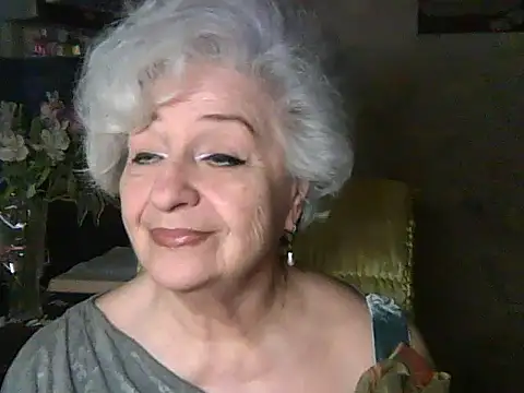 ValeriaKroww online show from May 18, 4:13 pm