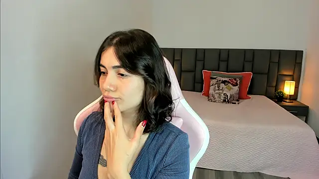 sara ospinna online show from January 8, 12:42 pm