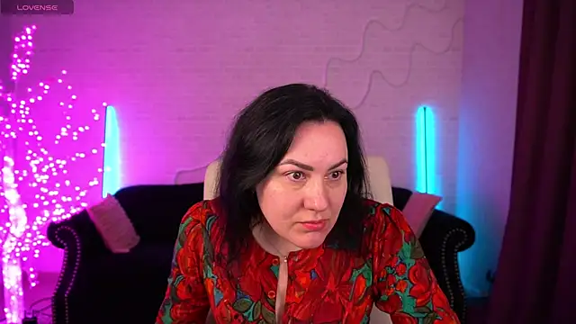 VelvetLuck online show from March 30, 5:51 am