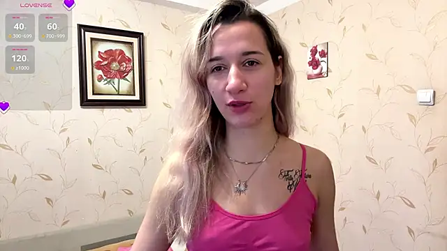 Auroragin online show from December 19, 9:23 am