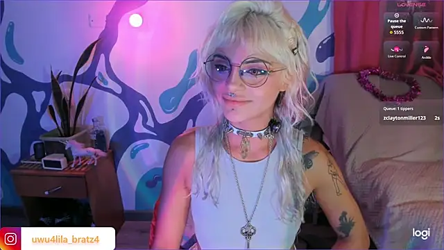 Lila bratzz online show from July 12, 5:30 am