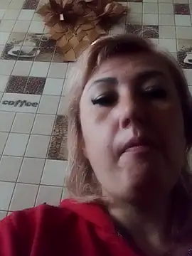 Lussi a online show from November 6, 9:26 am