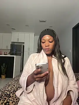 PrincessDreamm online show from May 15, 12:49 am