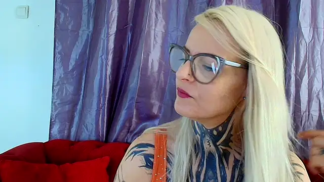 TattooTemptress online show from January 9, 5:12 am