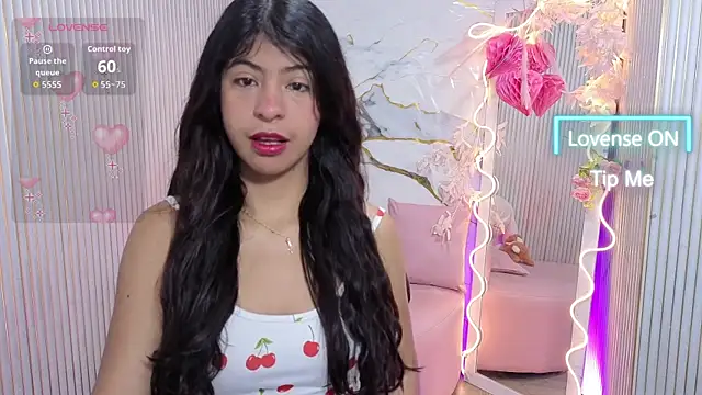 Sandyy tay online show from May 18, 11:38 am
